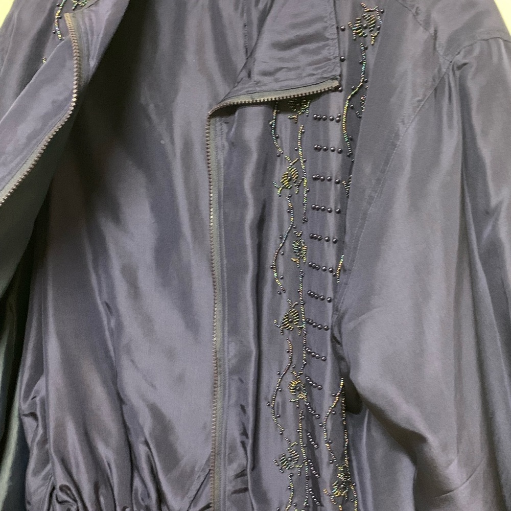 Woman’s Silk Jogging Pants Suit